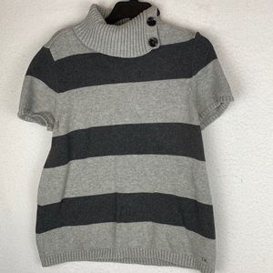 Short Sleeve Sweater size M